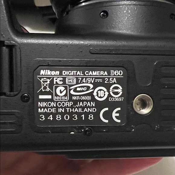 Nikon Black DSLR Camera with Dual Lens Set - Picture 9 of 11